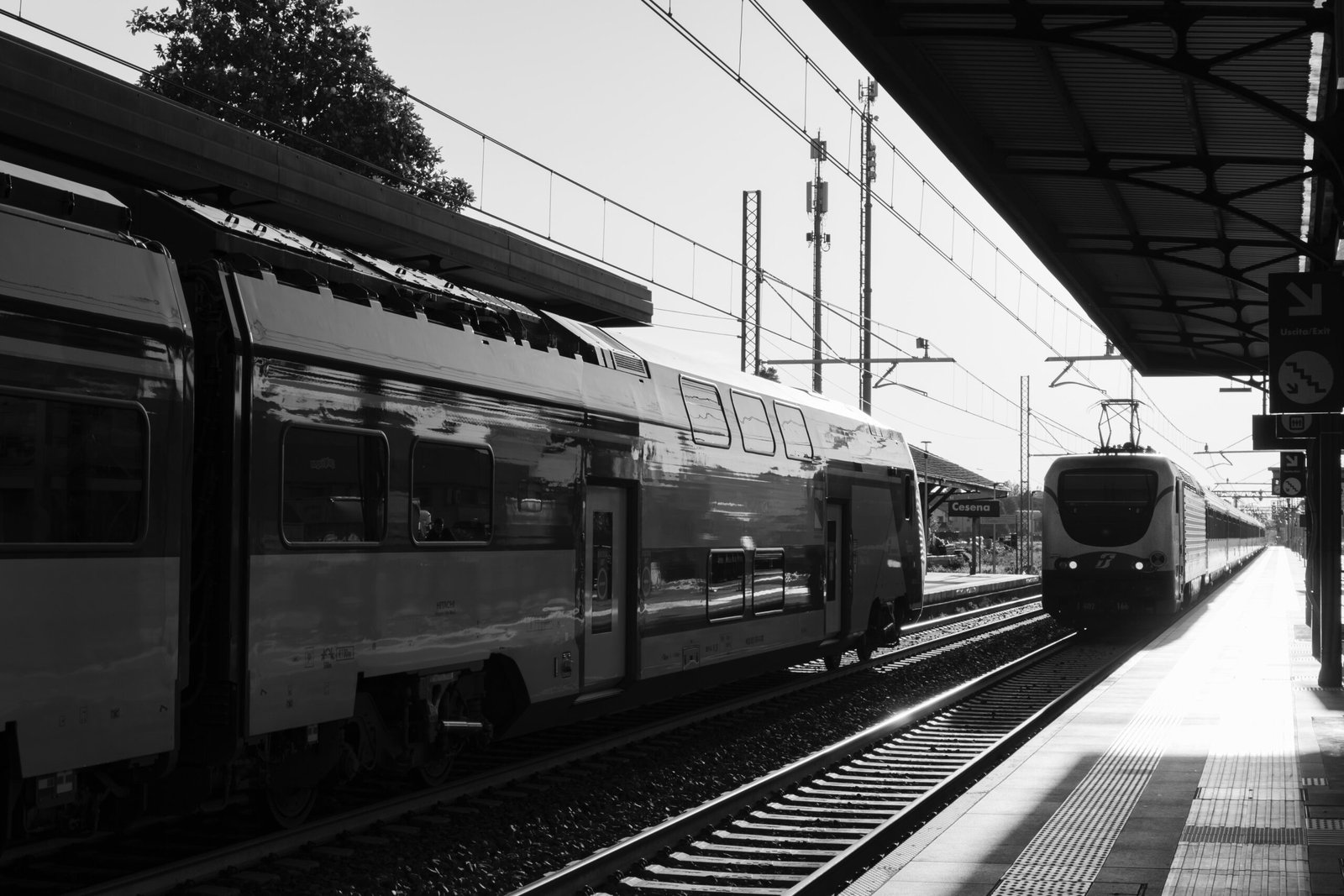 Omicidi, Spettri e Contrabbandieri: 5 Spaventosi Viaggi in Treno in Europa